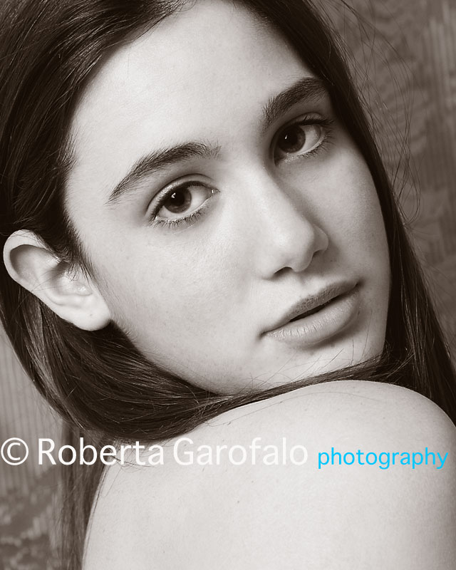 R.GAROFALO-kids-web Fotografia di ragazzina in bianco e nero
