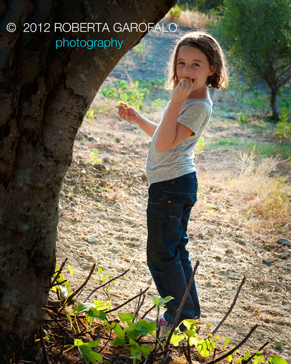 Fotografia di bambina che ride