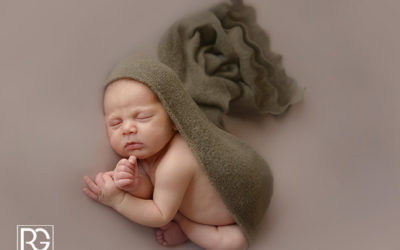 Idea regalo per la nascita: servizio fotografico newborn