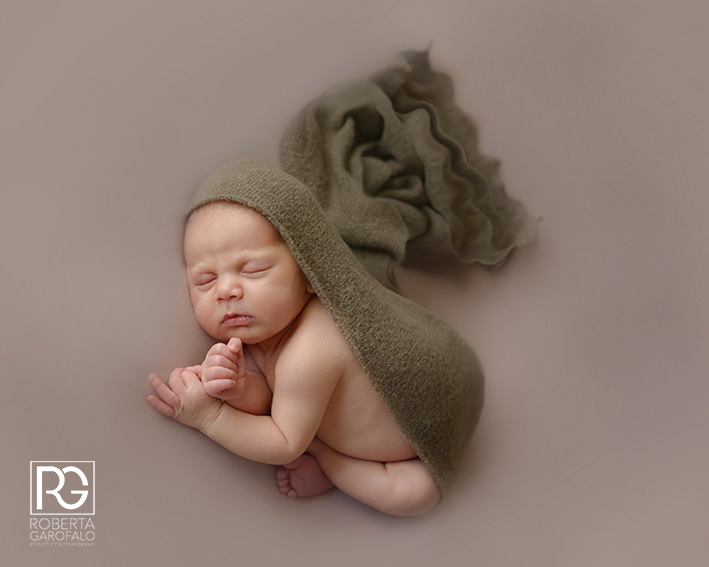 Idea regalo per la nascita: servizio fotografico newborn